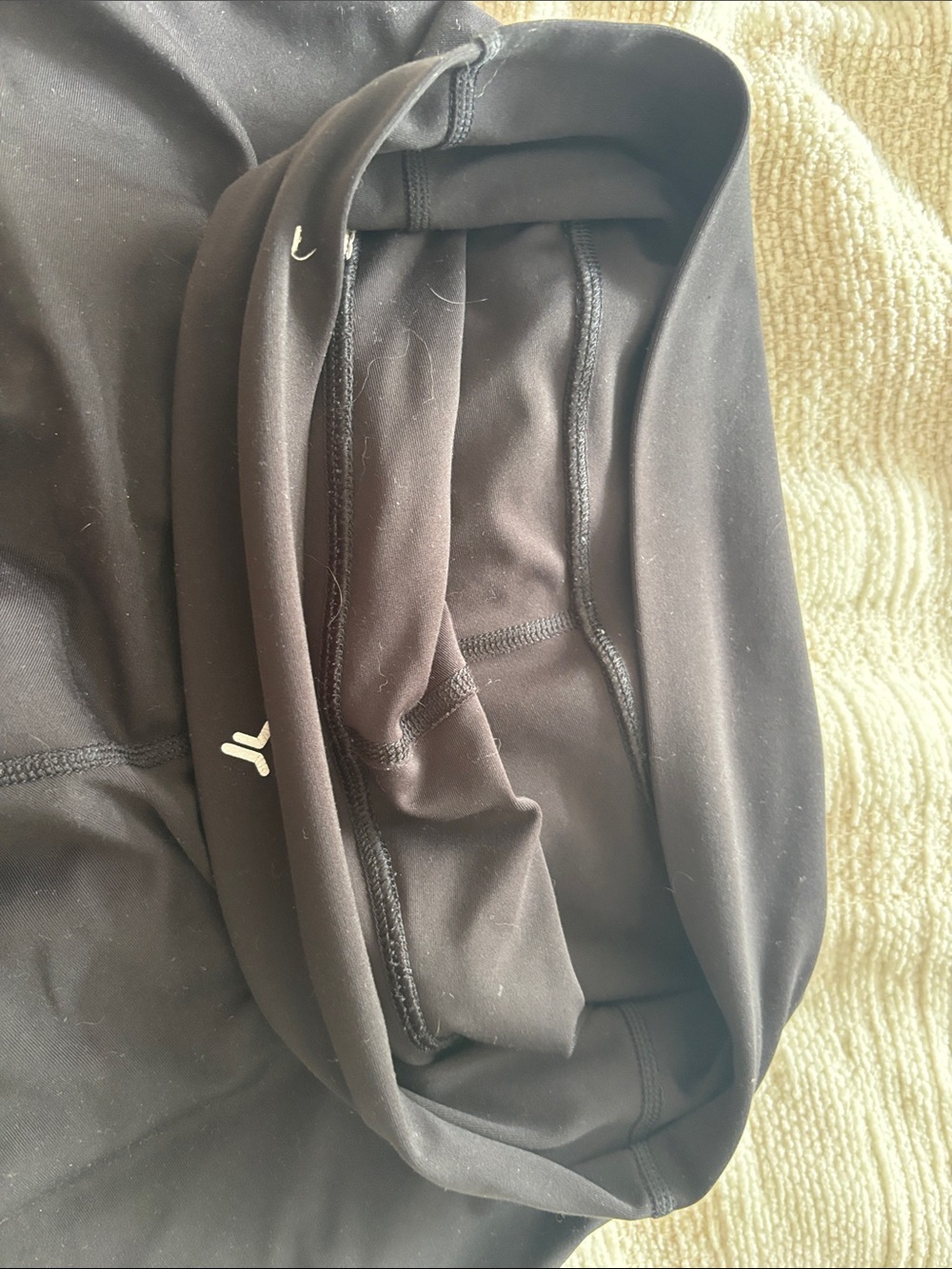 Old Navy Black High-Waist Leggings - Picture 8 of 8